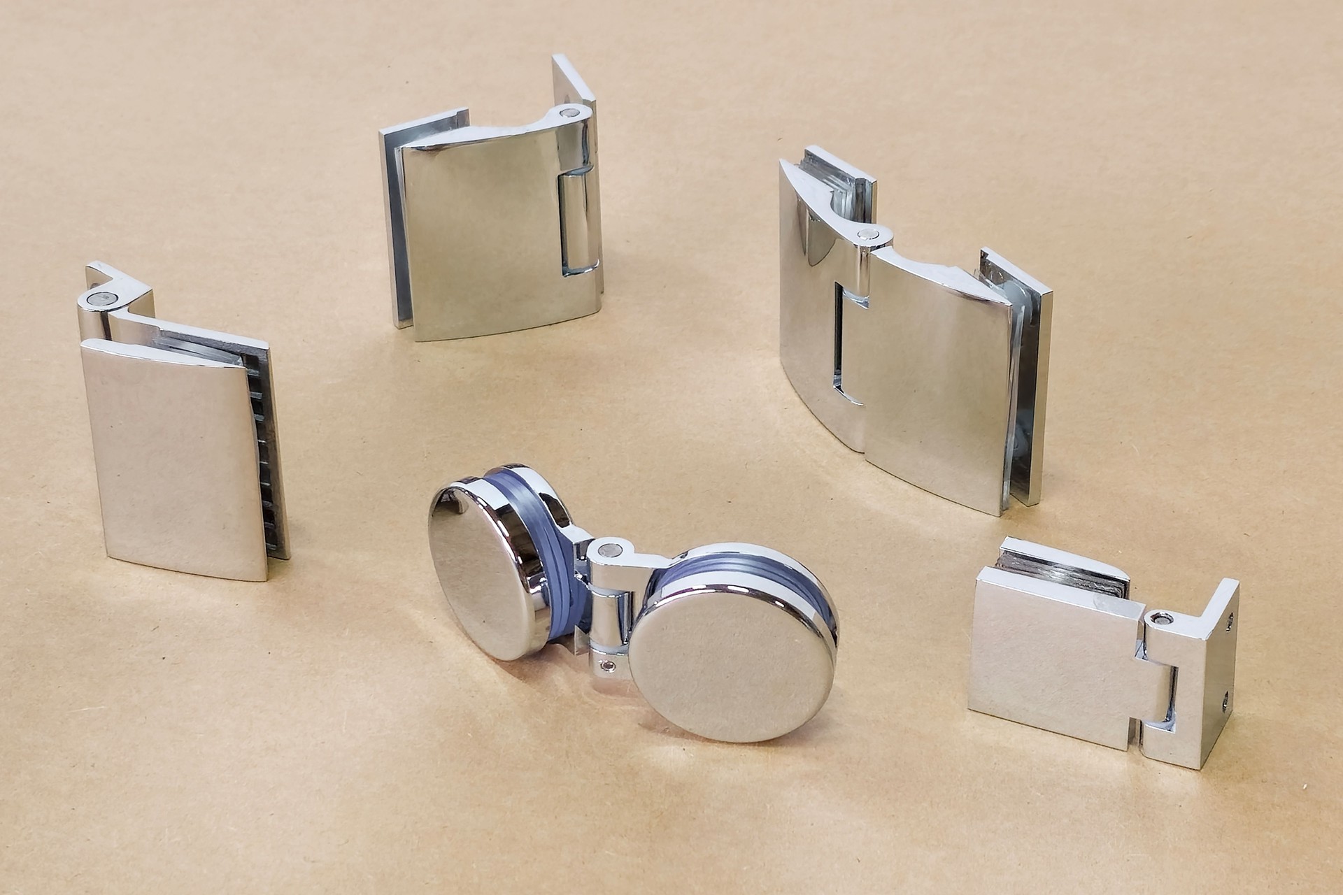 High-quality stainless steel shower hardware — including hinges, handles, and clips for a modern, stylish finish.